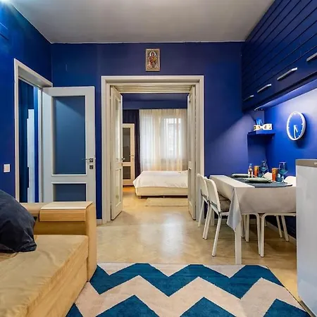 Apartment Modern - *