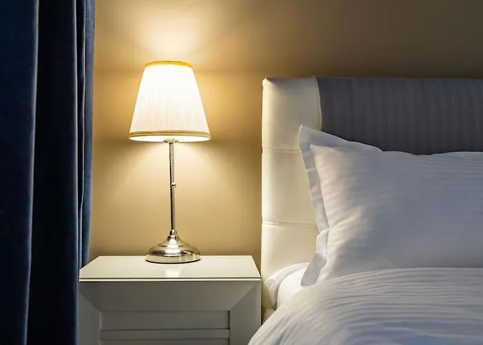 Modern - * بوخارست